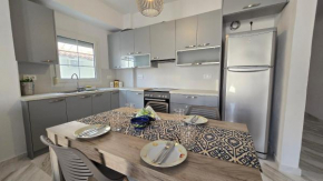 BETA-Comfortable Apartment 100m from the Beach by Optimum Link